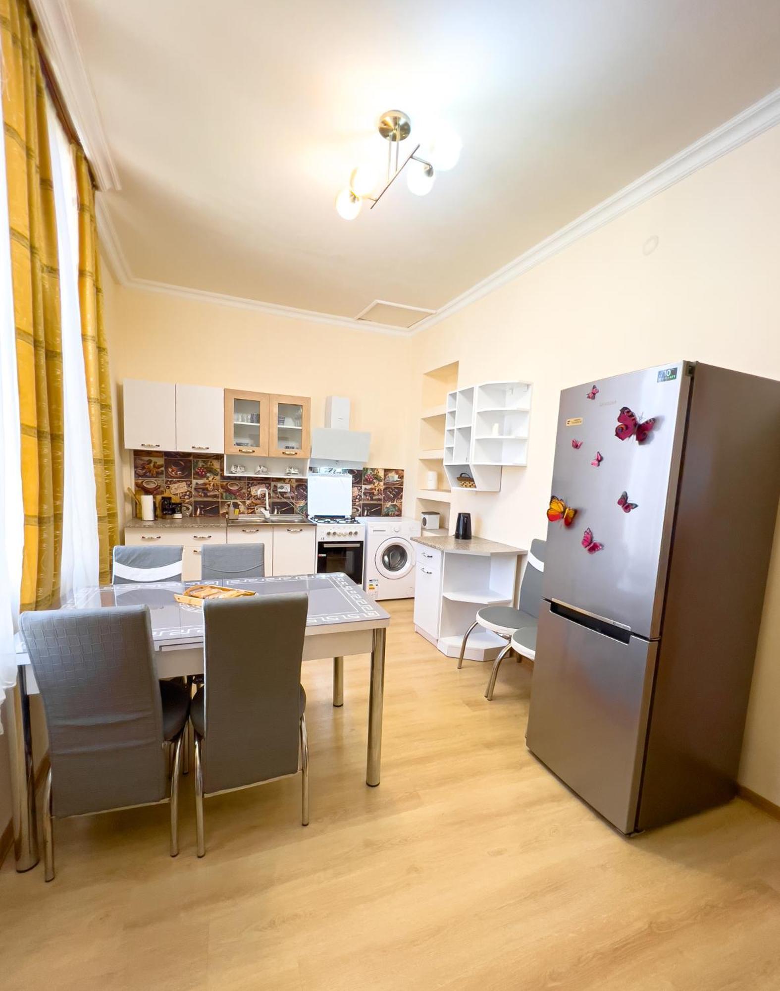 Apartment Deme 쿠타이시 외부 사진